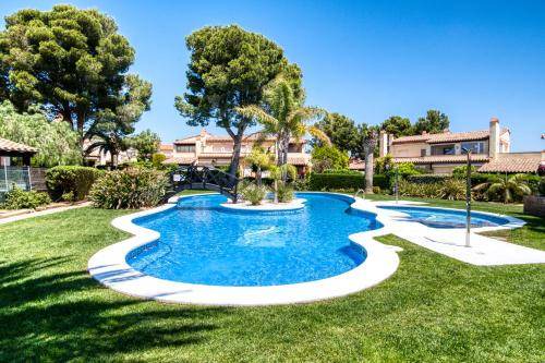 Bonmont Terres Noves Apartment | 100 m² Apartment ∙ 2 bedrooms ∙ 4 guests