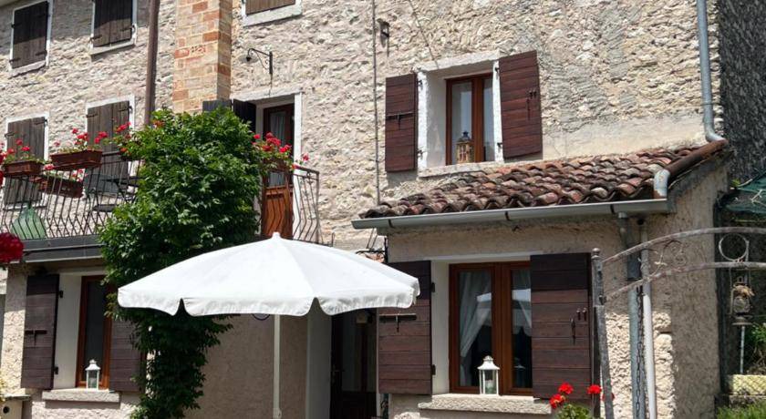 Segusino House | 100 m² House ∙ 4 bedrooms ∙ 7 guests