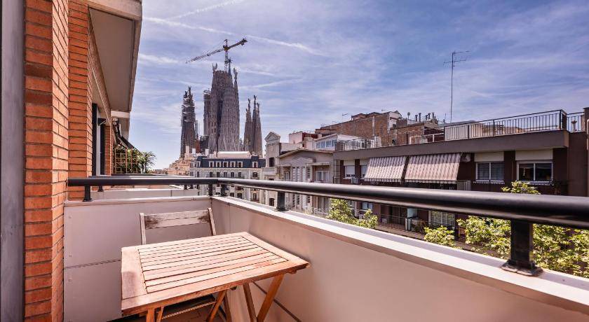 La Sagrada Familia Apartment | 100 m² Serviced apartment ∙ 2 bedrooms ∙ 127 guests