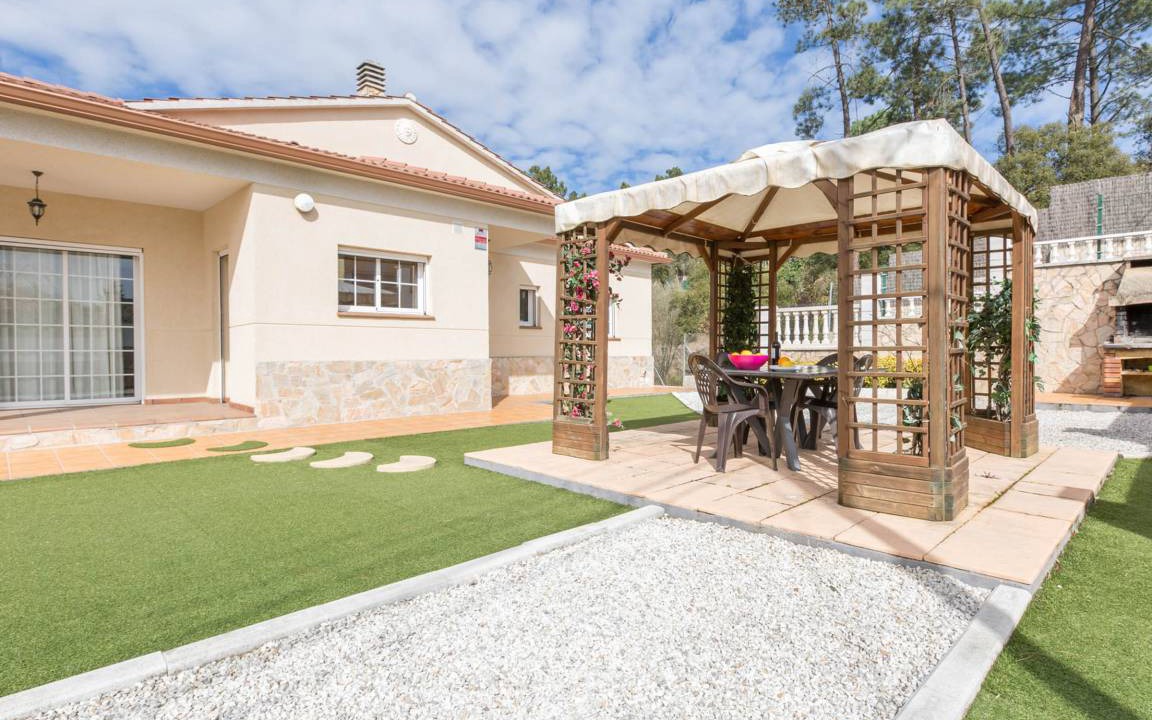 Vidreres Villa | 110 m² Villa ∙ 4 bedrooms ∙ 8 guests