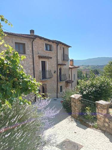 Montenero Val Cocchiara House | 120 m² House ∙ 3 bedrooms ∙ 11 guests