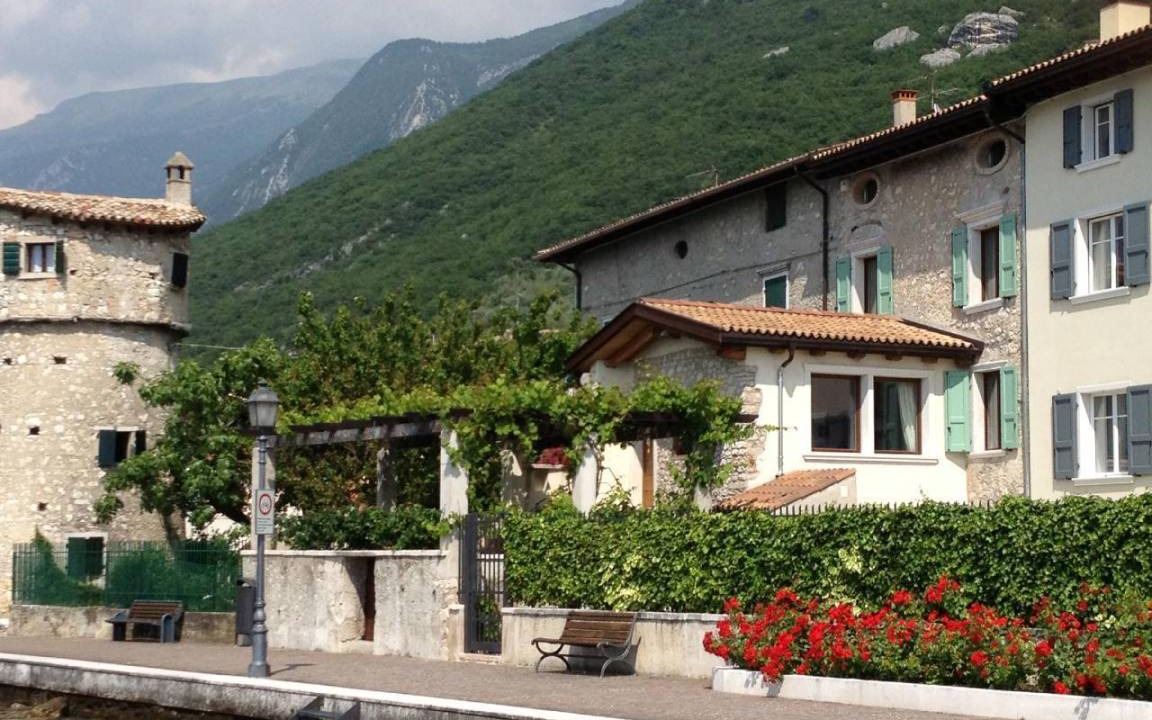 Cassone House | 120 m² House ∙ 2 bedrooms ∙ 4 guests