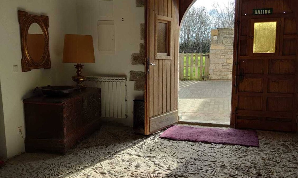 Cendea de Olza House | 12th century rural house
