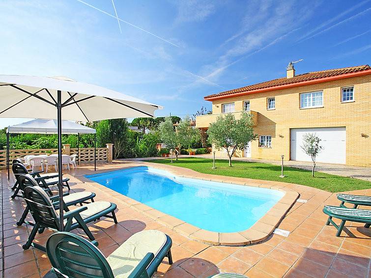 Sils Villa | 130 m² Villa ∙ 4 bedrooms ∙ 10 guests