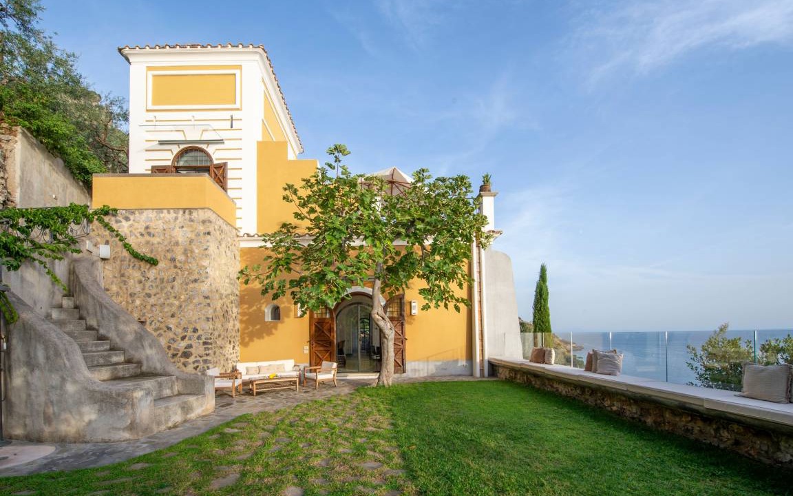 Arienzo Villa | 160 m² Villa ∙ 5 bedrooms ∙ 10 guests