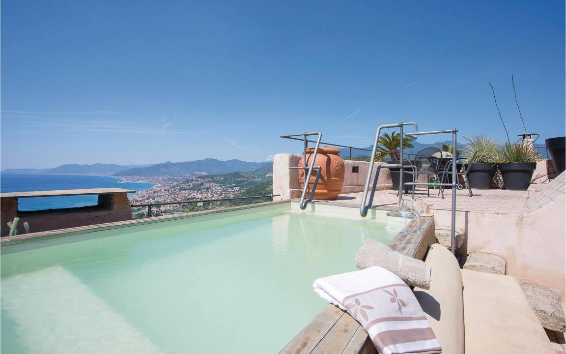 Borgio Verezzi House | 200 m² House ∙ 4 bedrooms ∙ 8 guests