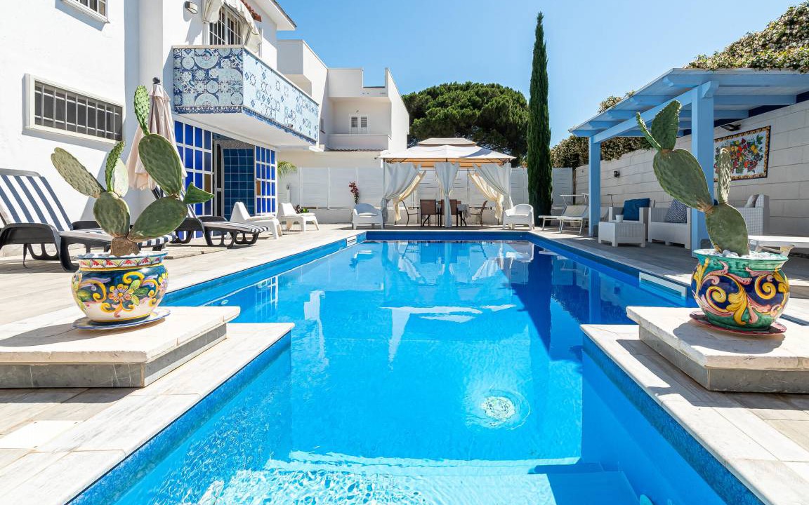 Laura House | 210 m² House ∙ 4 bedrooms ∙ 9 guests