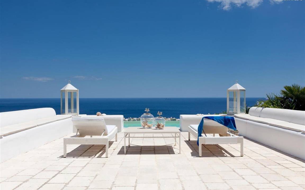 Castro Marina Villa | 210 m² Villa ∙ 1 bedroom ∙ 8 guests