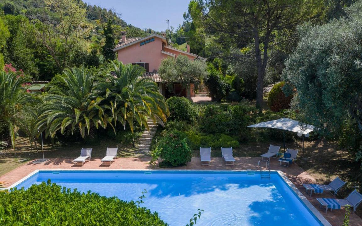 Castelfidardo Villa | 260 m² Villa ∙ 3 bedrooms ∙ 9 guests