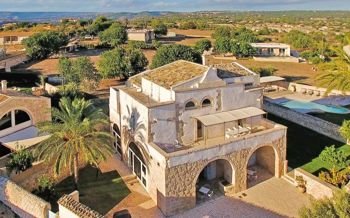 Scicli Villa | 280 m² Villa ∙ 5 bedrooms ∙ 10 guests