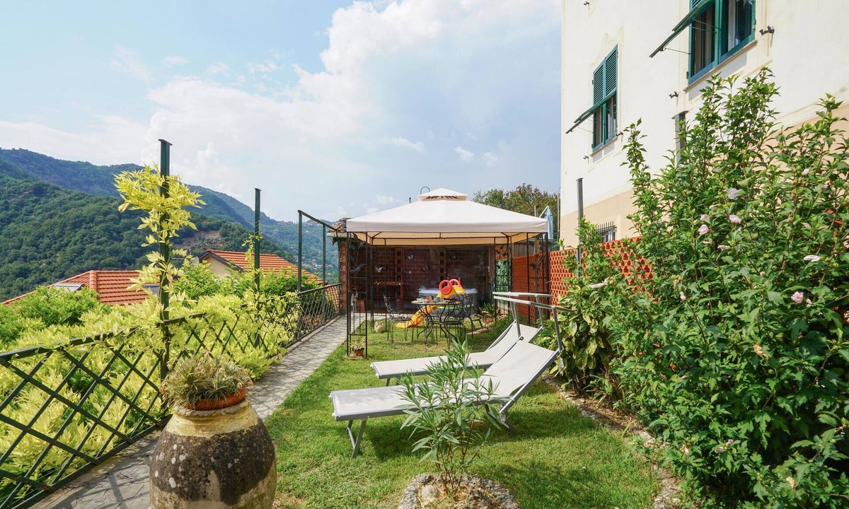 Avegno Apartment | 3 bedroom amazing apartment in Avegno