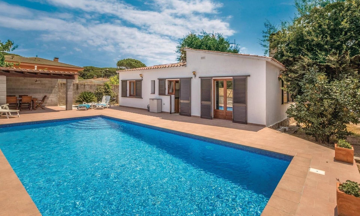 Vidreres House | 3 bedroom nice home in Vidreres