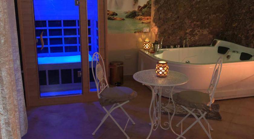 Caserta Bed & Breakfast | 35 m² Bed and breakfast ∙ 3 guests