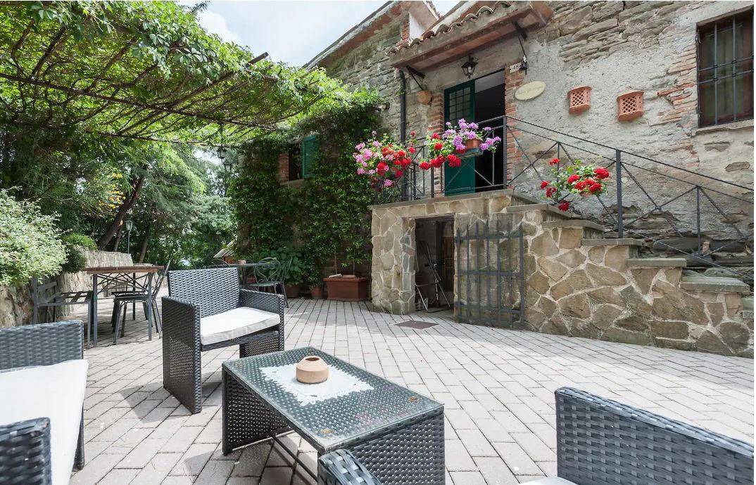 Gubbio Villa | 350 m² Villa ∙ 5 bedrooms ∙ 11 guests