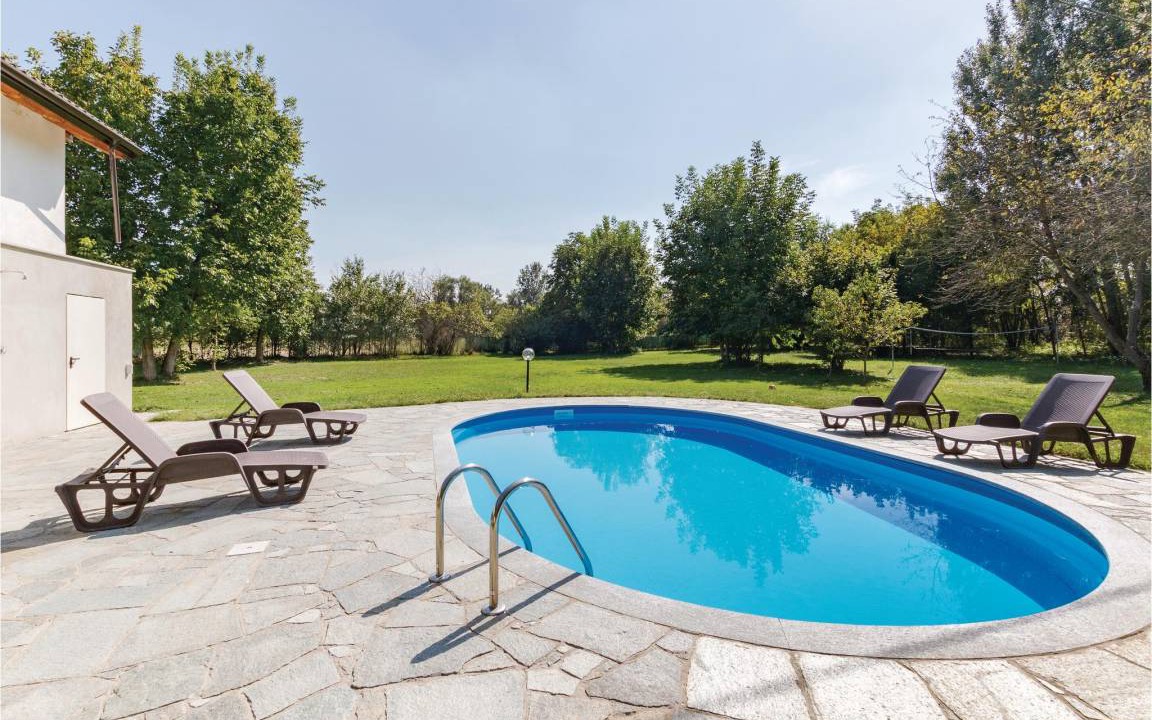 Incisa Scapaccino House | 400 m² House ∙ 5 bedrooms ∙ 12 guests