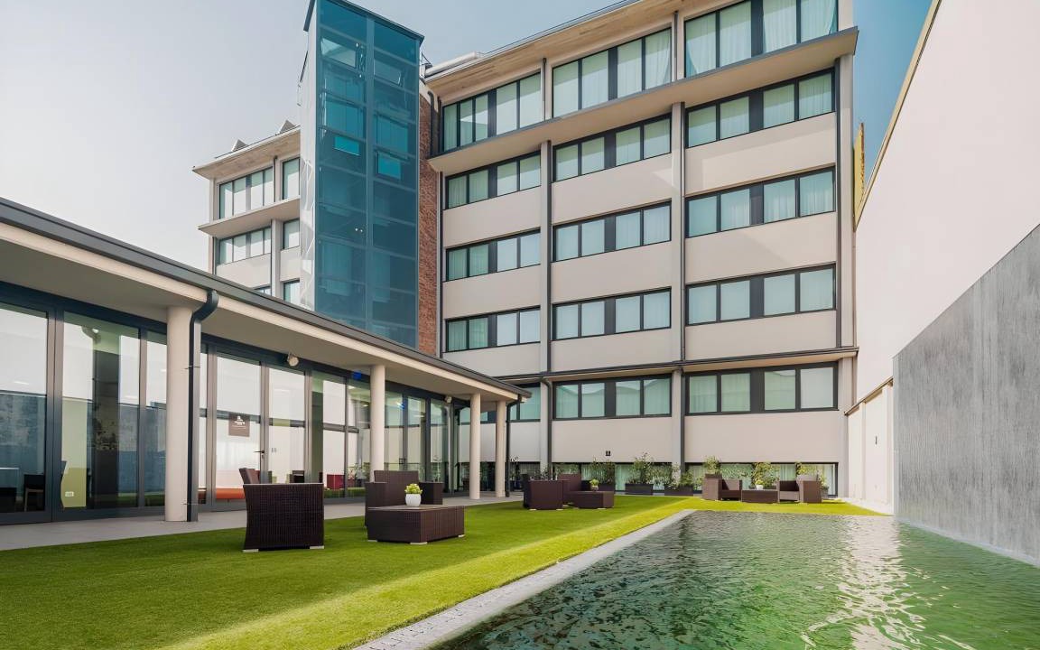 Novegro Hotel | 45 m² Hotel ∙ 10 guests