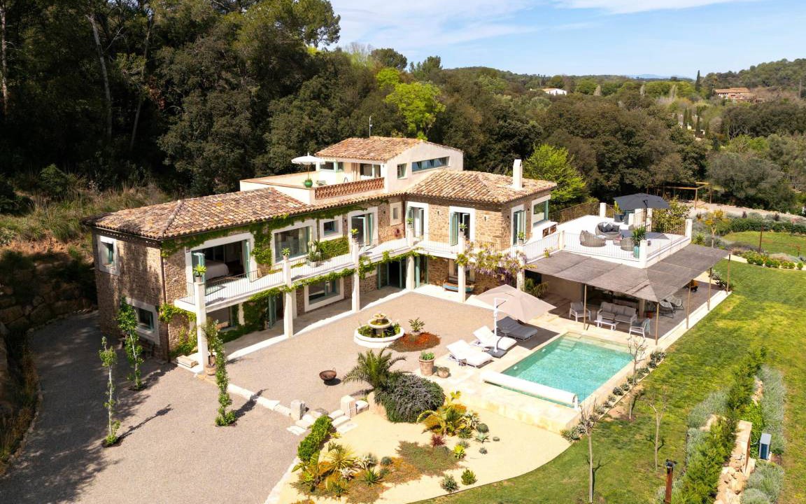 Rupia House | 500 m² House ∙ 5 bedrooms ∙ 14 guests