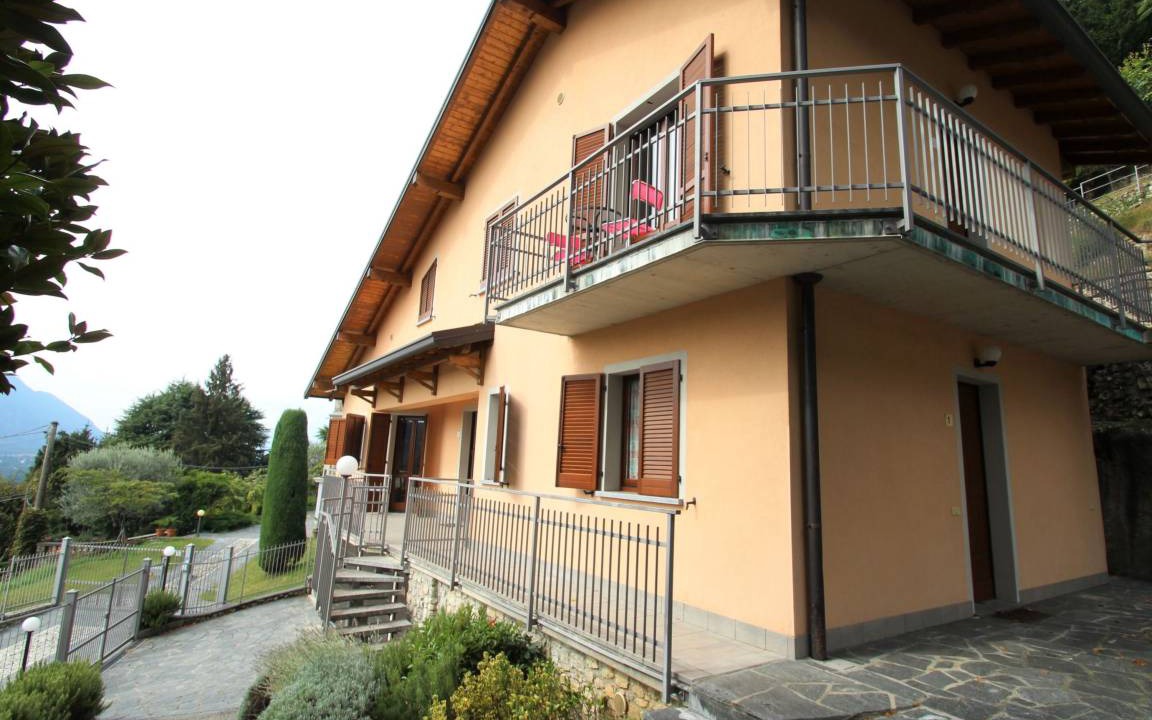Brezzo di Bedero Villa | 55 m² Villa ∙ 1 bedroom ∙ 4 guests