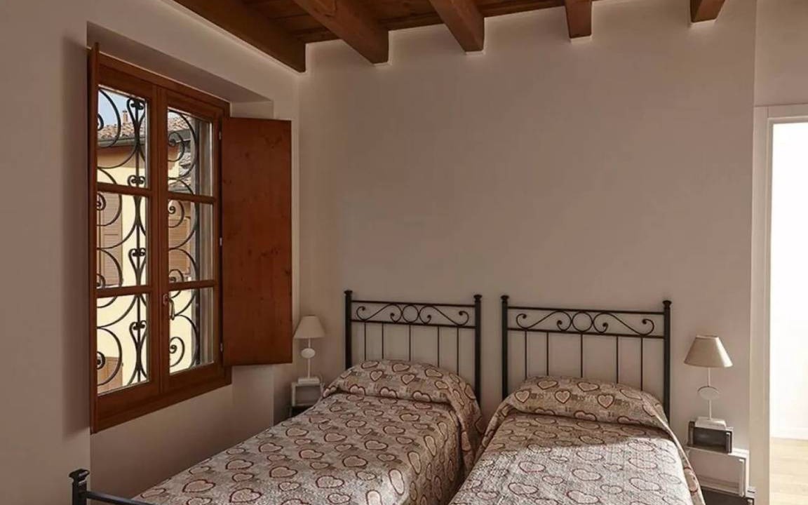 Como City Centre Apartment | 60 m² Apartment ∙ 2 bedrooms ∙ 4 guests