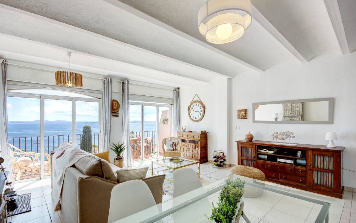 Almadraba-Canyelles Apartment | 66 m² Apartment ∙ 2 bedrooms ∙ 6 guests