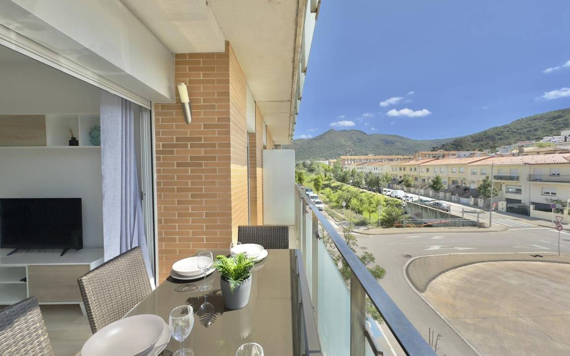 Roses Town Center Apartment | 67 m² Apartment ∙ 2 bedrooms ∙ 4 guests