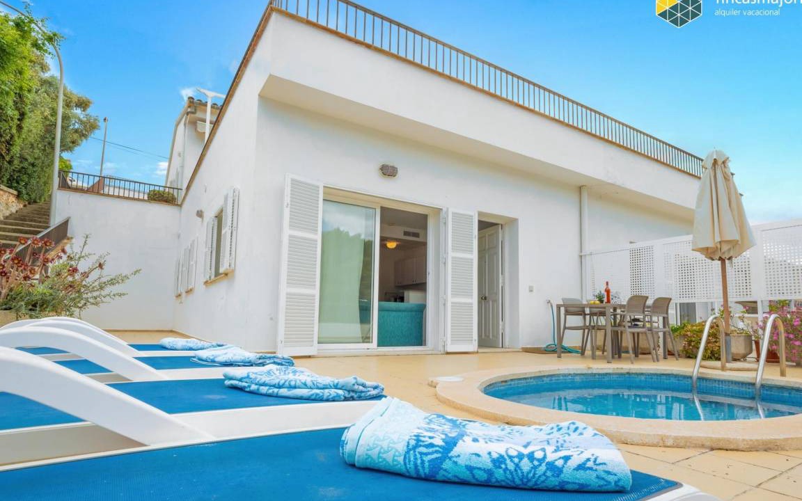 Cala Anguila-Cala Mendia Apartment | 70 m² Apartment ∙ 2 bedrooms ∙ 4 guests