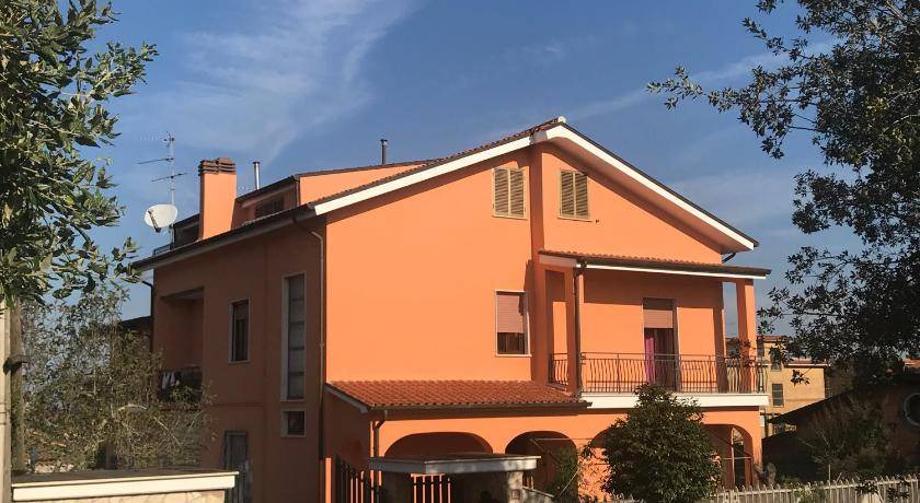San Cesareo Apartment | 70 m² Apartment ∙ 2 bedrooms ∙ 5 guests
