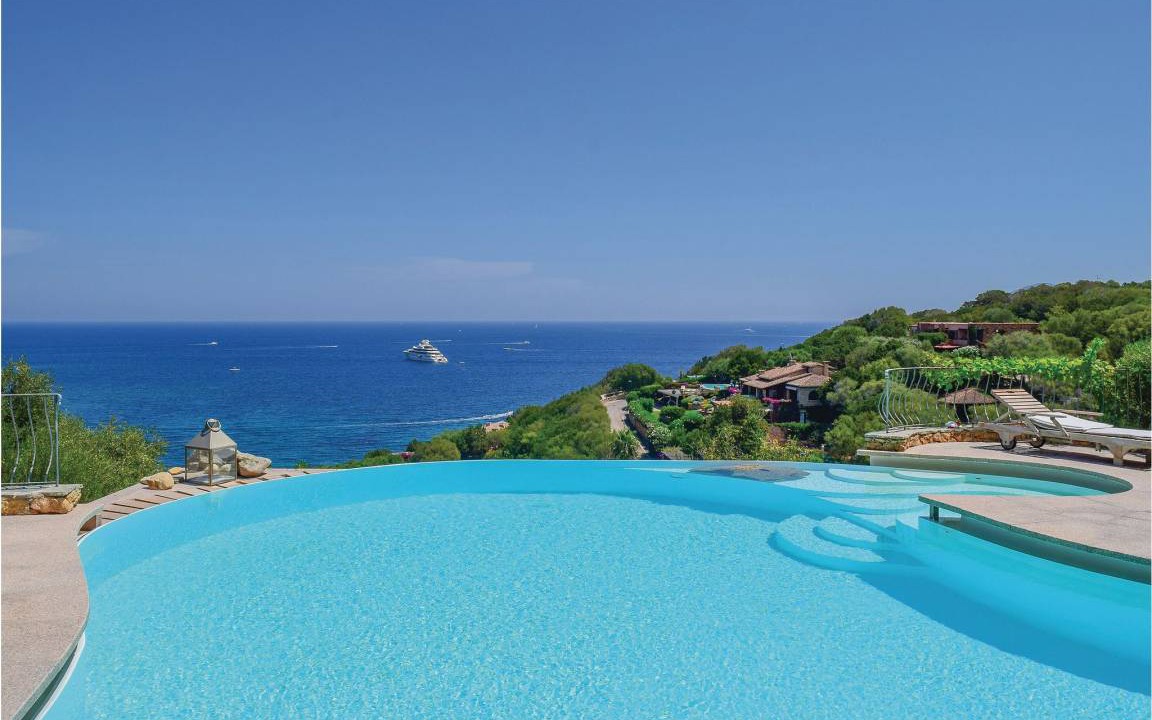 Porto Rotondo House | 700 m² House ∙ 7 bedrooms ∙ 14 guests