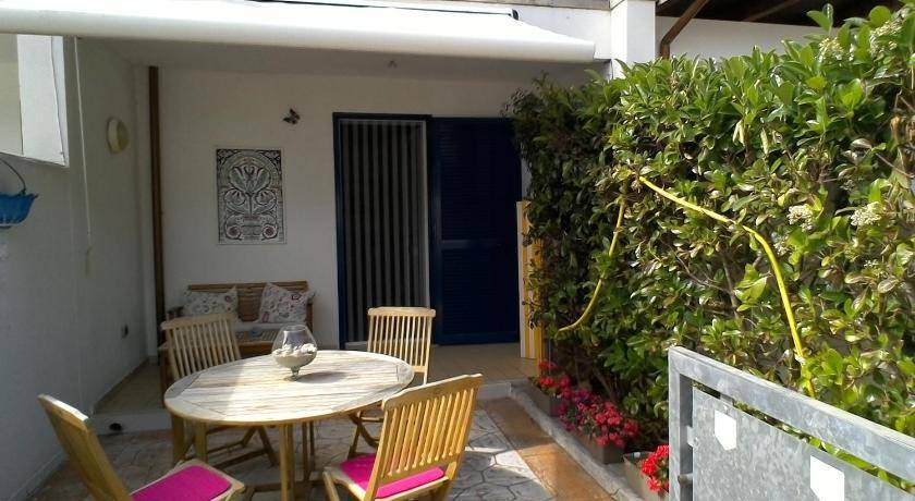 Torre Specchia Ruggeri House | 80 m² House ∙ 3 bedrooms ∙ 7 guests