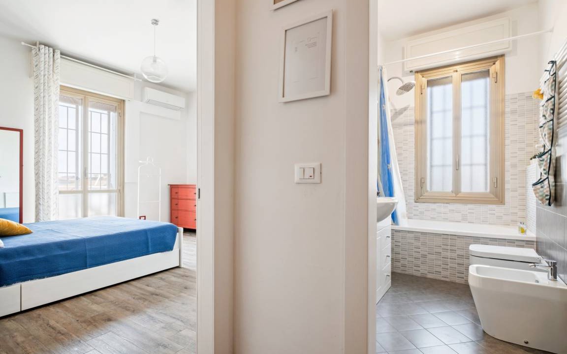 Bolognina Apartment | 80 m² Apartment ∙ 7 bedrooms ∙ 4 guests