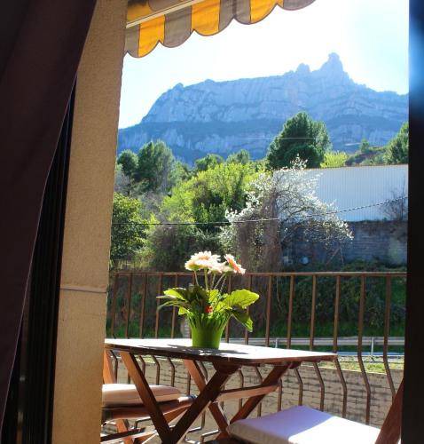 Monistrol de Montserrat Apartment | 85 m² Apartment ∙ 3 bedrooms ∙ 6 guests