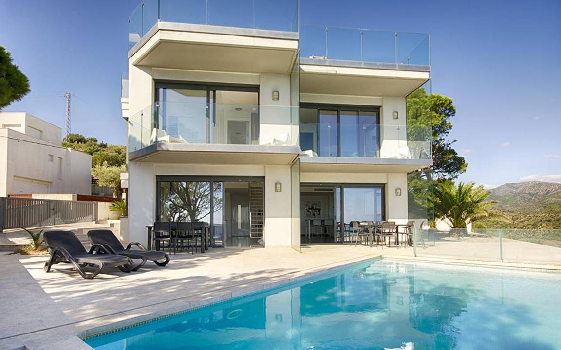 Llanca House | 85 m² House ∙ 3 bedrooms ∙ 6 guests