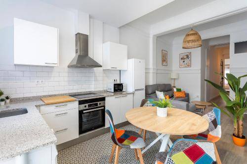 La Roqueta Apartment | 90 m² Apartment ∙ 2 bedrooms ∙ 4 guests
