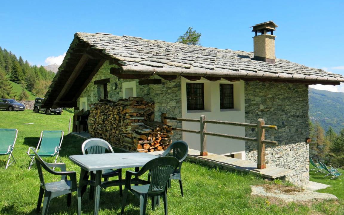 Sampeyre Villa | 90 m² Villa ∙ 3 bedrooms ∙ 9 guests