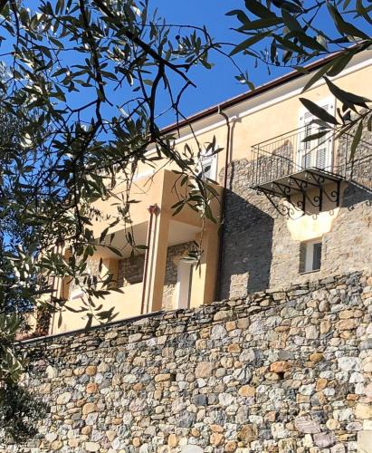 Chiesa di Arnasco House | Agriturismo Le Merline