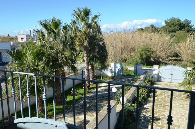 Roca Vecchia Apartment | Air-Conditioned Apartment Near the Beach with Spacious Balcony & Garden; Pets Allowed; Parking Available