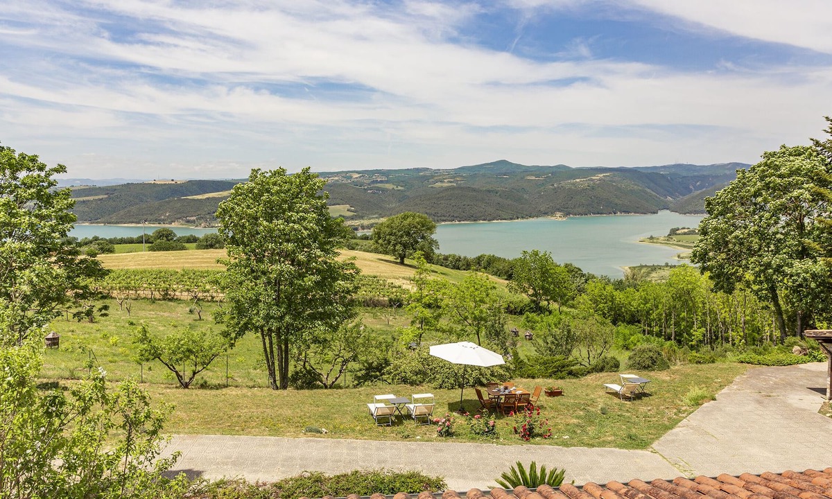 Baschi Villa | Al Lago Incantato With Pool and wellness, Baschi, Italy