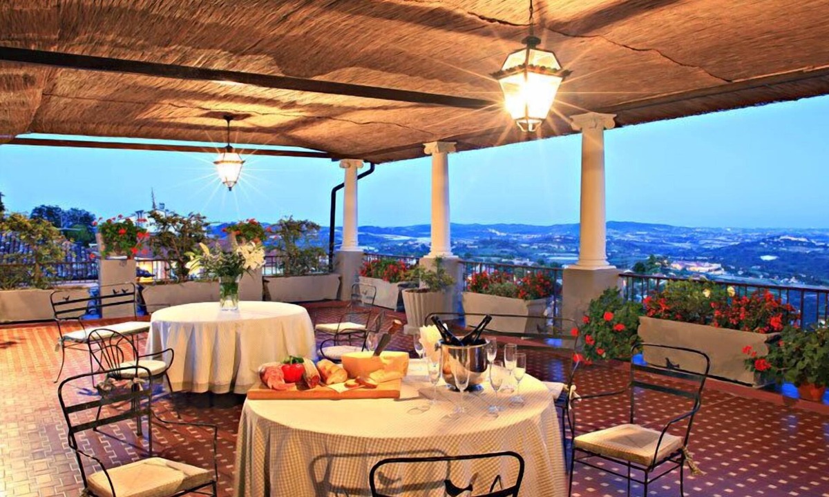 Cocconato Hotel | Albergo Cannon D'Oro