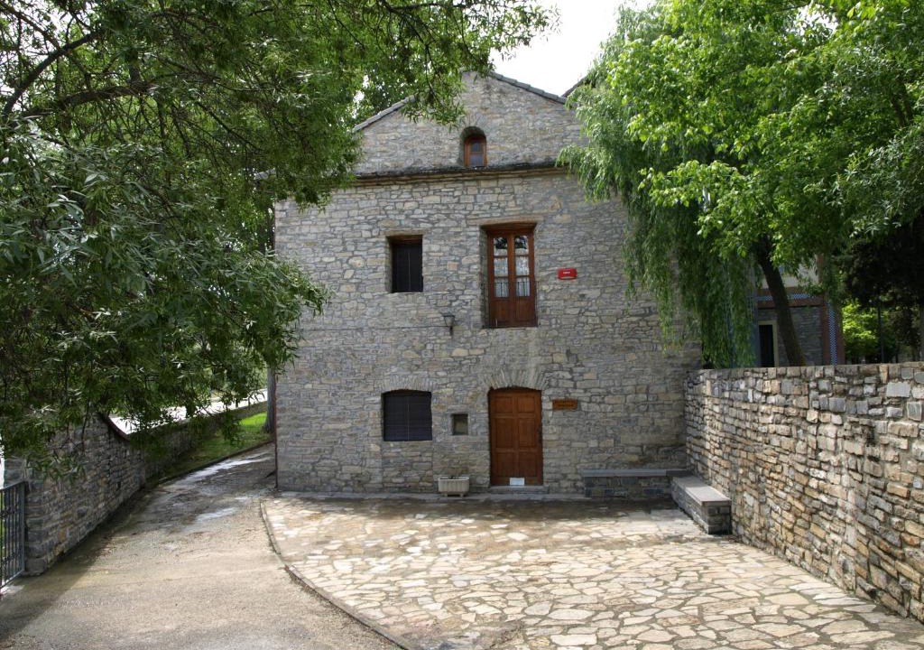 Morillo de Tou Hostel | Albergue Ainsa - Morillo de Tou
