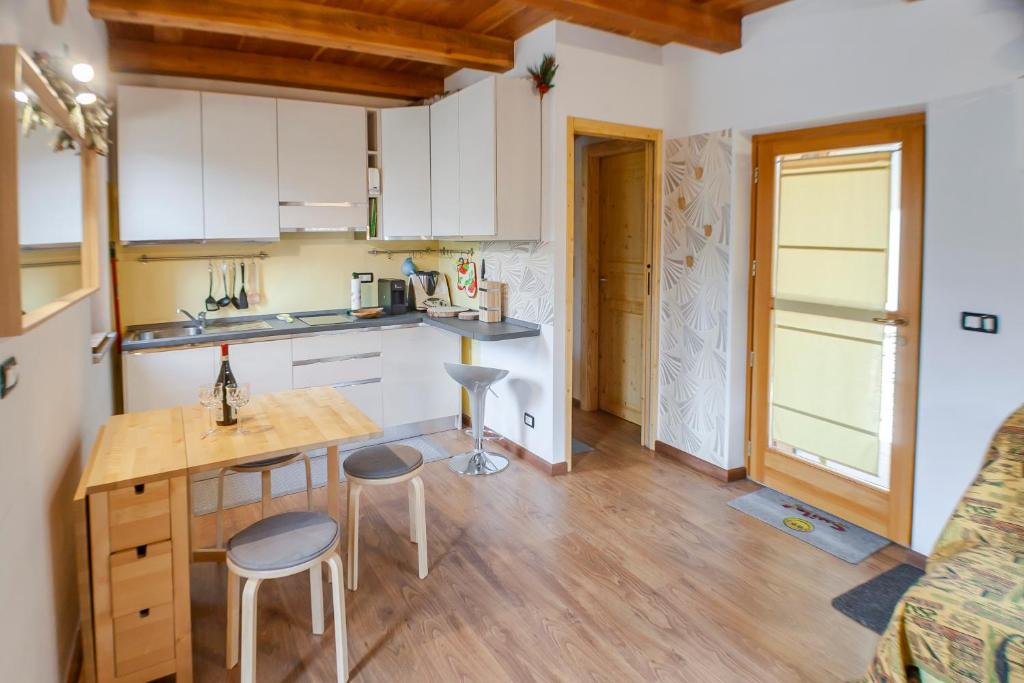 Ostana Apartment | Allo Villo Lovely Apartment