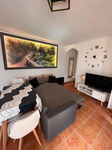 Arroyo Frio Apartment | Alojamiento Las Encinas - Arroyo Frio