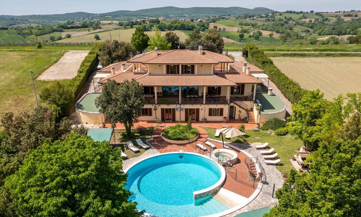 Gualdo Cattaneo House | Amazing home in Gualdo Cattaneo (PG)