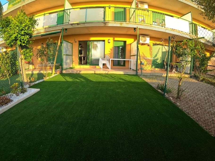 L'Eucaliptus Apartment | apartamento con jardin privado cerca de la playa!