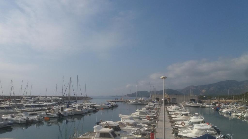 L'Hospitalet de l'Infant Apartment | Apartamento primera línea de mar