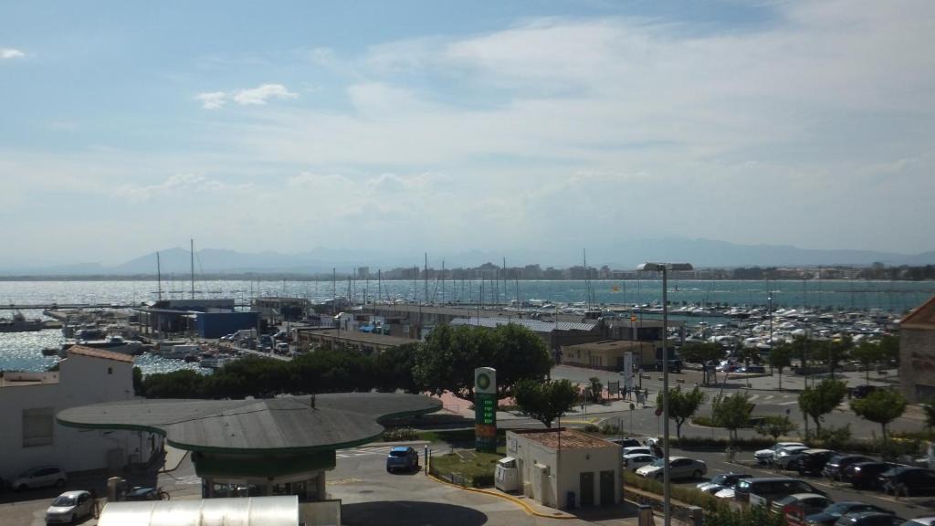 Roses Town Center Apartment | Apartamento Roc Mar 4 3C