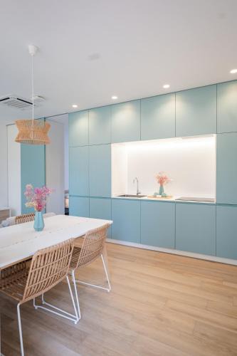 Benicassim Apartment | Apartamentos Benicasim - La Casa Encendida