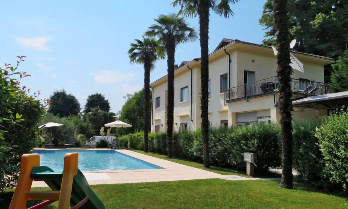 Luino Apartment | Apartment del Sole in Luino - 2 persons, 1 bedrooms