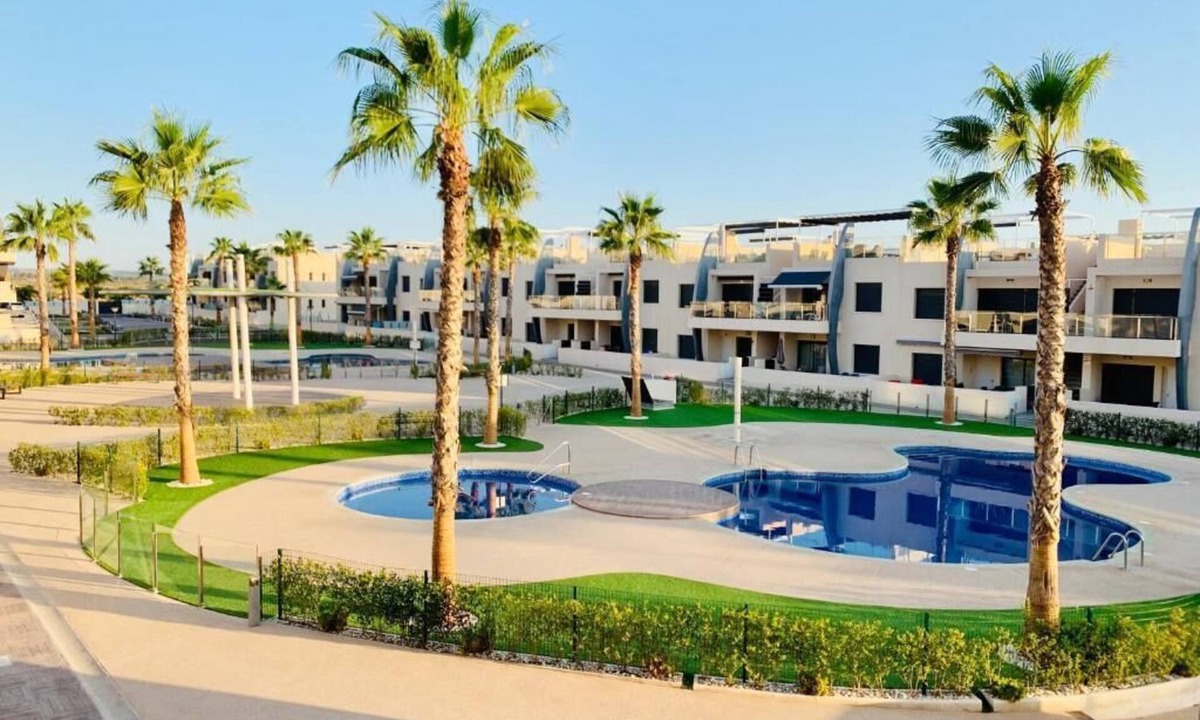 Playa Elisa Bay | Pueblo Latino