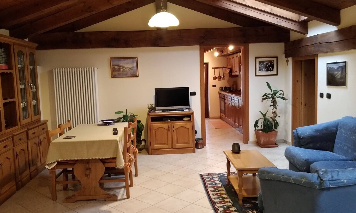 Villar San Costanzo Apartment | Apartment in Villa in Maira Valley With Convenient Courtyard Parking