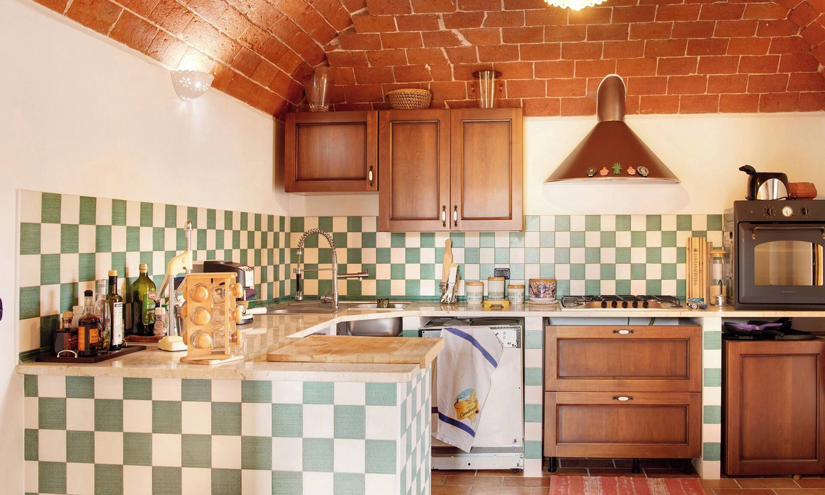 Viarigi Apartment | Apartment 'Maison Ginevra' with Mountain View, Shared Terrace and Wi-Fi